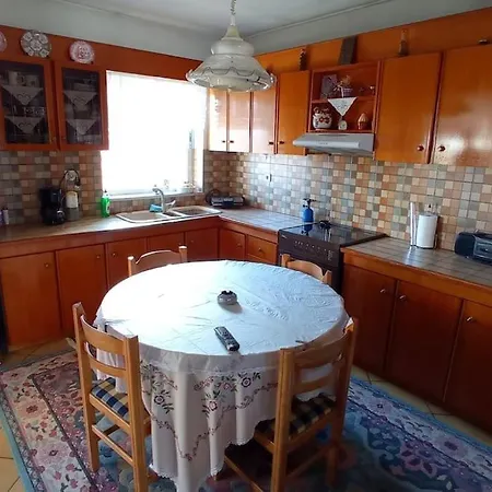 Διαμέρισμα Τριών Υπνοδωμάτιων. Ioannina Exterior photo