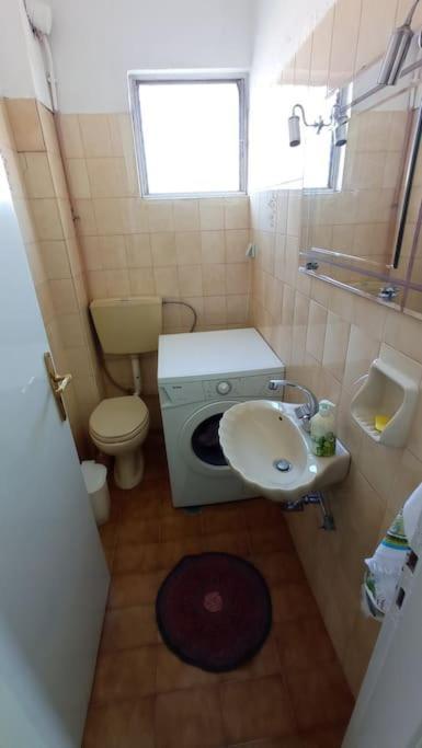 τριών υπνοδωμάτιων. Apartment
