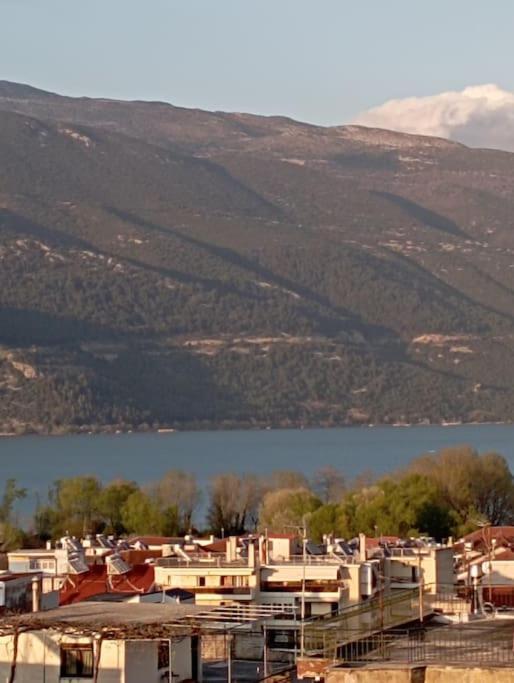 τριών υπνοδωμάτιων. * Ioannina